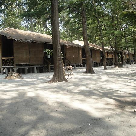 Menjangan Resort Каримунджава Номер фото