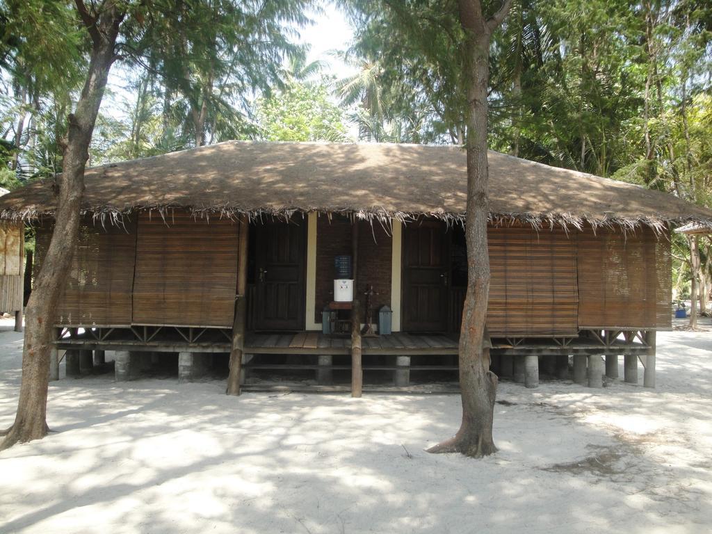 Menjangan Resort Каримунджава Экстерьер фото
